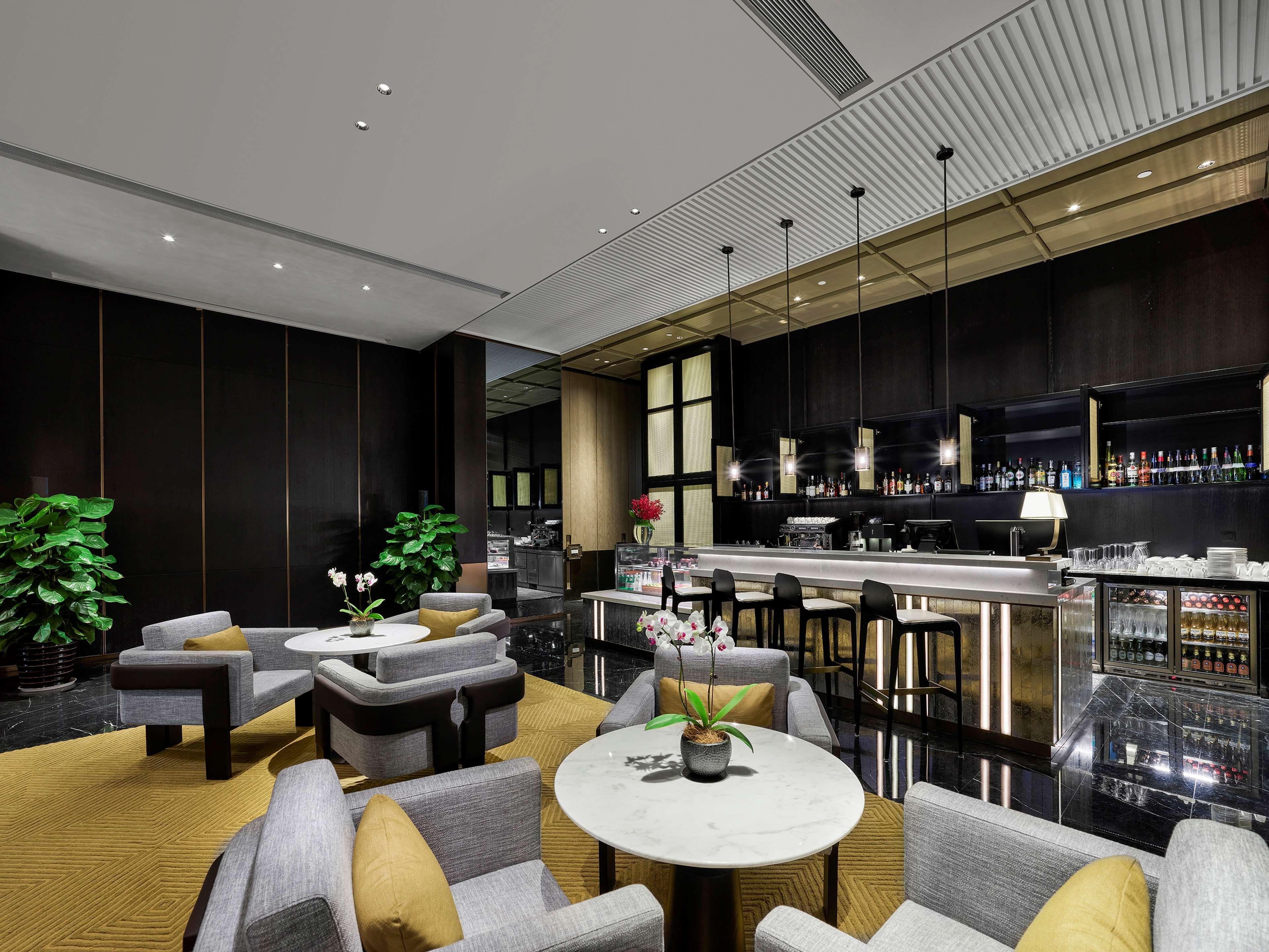 Hilton Jiaxing Hotel Exterior photo